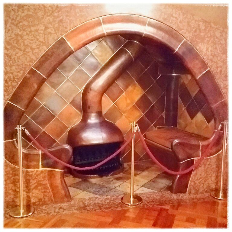 Au_Fil_d'Isa_Barcelone_Gaudi_Casa_Batllo_02 Barcelona Spain