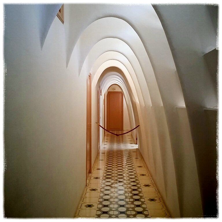Au_Fil_d'Isa_Barcelone_Gaudi_Casa_Batllo_11 Barcelona Spain