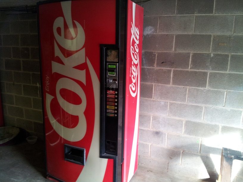 New CocaCola Pop machine Gun safe