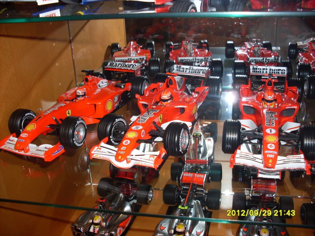 Show us your F1 collection [PICS] - DX F1 Cars - DiecastXchange.com