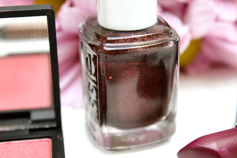 Essie Decadent Dish Nail Polish