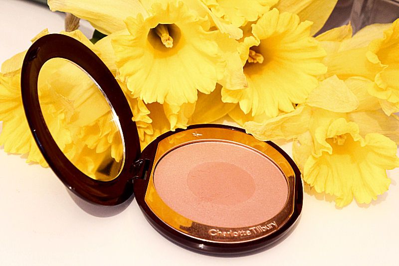 Charlotte Tilbury Cheek to Cheek Swish and Pop Blusher in First Love