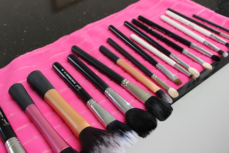 Tutorial | How I Clean My Make-up Brushes
