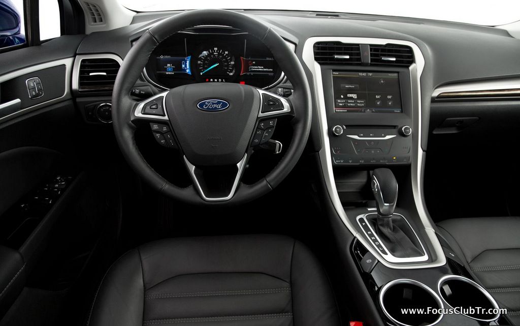 2013-Ford-Fusion-Hybrid-cockpit-31_zps18a284bb.jpg