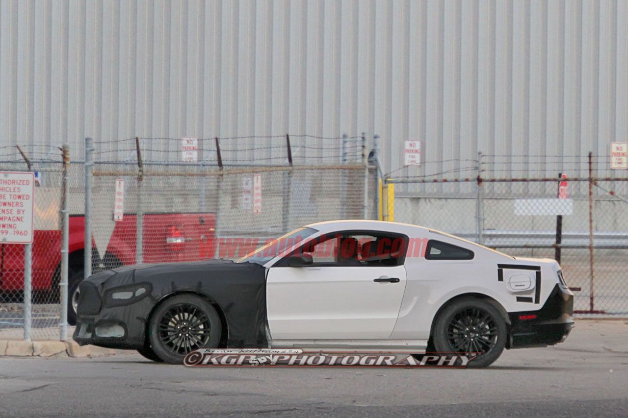 2015-ford-mustang-spied03.jpg