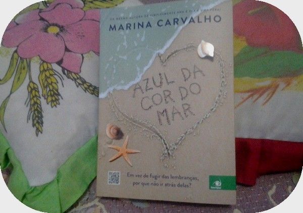  photo Livro-azuldacordomar-marinacarvalho-blog-resenha-2014-lacoseentrelacos-1.jpg