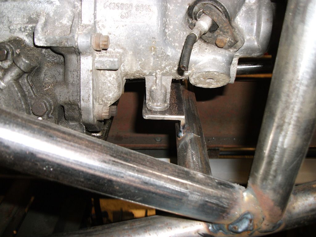 http://i1244.photobucket.com/albums/gg579/Kevin_Bingham/Bellytank%20Chassis/DSCF1492_zpsstzevnmg.jpg